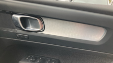 Volvo Xc40 1.5 T4 Recharge PHEV Plus Dark 5dr Auto Estate